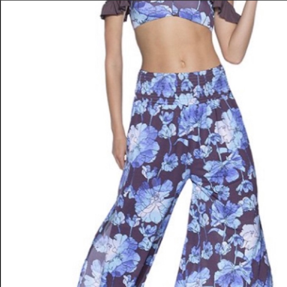 NWOT Maaji Watercolor Lagune Pants Size Small
